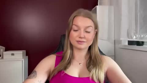 Erica online show from 05/11/26, 08:20