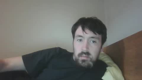 Snapshot of mysteryguy1990 chatting on 09/24/25, 01:25 mysteryguy1990 online show from 09/24/25, 01:25