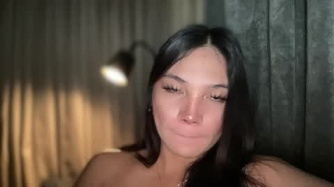 UR GIRL NEXTDOOR online show from 02/05/26, 06:29