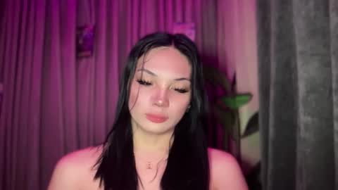 UR GIRL NEXTDOOR online show from 03/17/26, 05:33