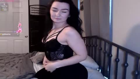 MysticMuse online show from 02/05/25, 01:54