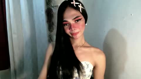 Snapshot of mysticofcum22 chatting on 10/12/25, 07:18 Krestine online show from 10/12/25, 07:18