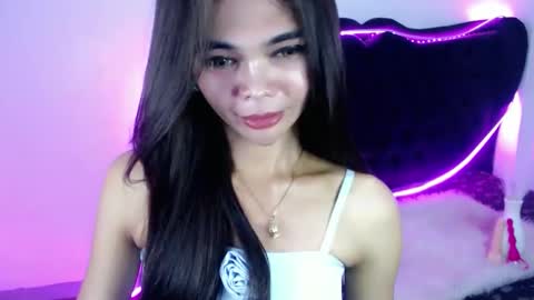 Snapshot of mysticofcum22 chatting on 12/20/25, 06:04 Krestine online show from 12/20/25, 06:04