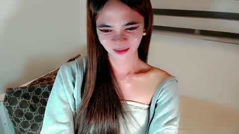 Snapshot of mysticofcum22 chatting on 06/25/26, 05:34 Krestine online show from 06/25/26, 05:34