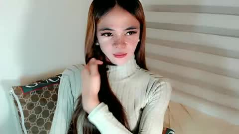 Snapshot of mysticofcum22 chatting on 06/27/26, 11:04 Krestine online show from 06/27/26, 11:04