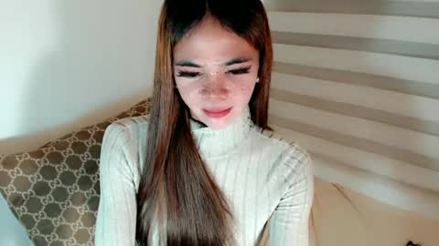 Snapshot of mysticofcum22 chatting on 06/27/26, 12:22 Krestine online show from 06/27/26, 12:22