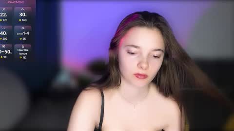 Snapshot of mysticrose_ chatting on 03/29/26, 06:41 Leya online show from 03/29/26, 06:41