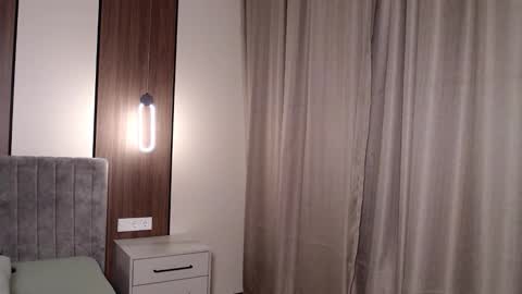 Snapshot of mysticsirenn chatting on 11/11/25, 04:29 mysticsirenn online show from 11/11/25, 04:29