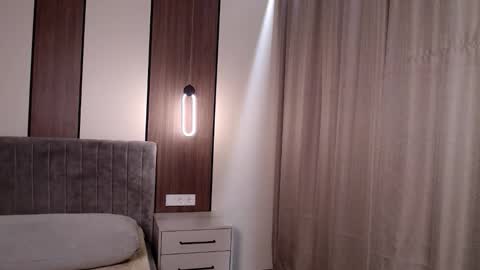 Snapshot of mysticsirenn chatting on 12/14/25, 03:50 mysticsirenn online show from 12/14/25, 03:50