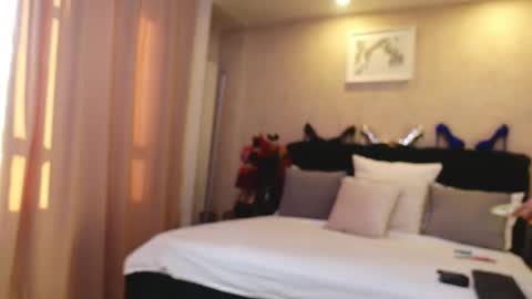Snapshot of mystiquerosee chatting on 06/09/26, 04:02 MystiqueRosee online show from 06/09/26, 04:02