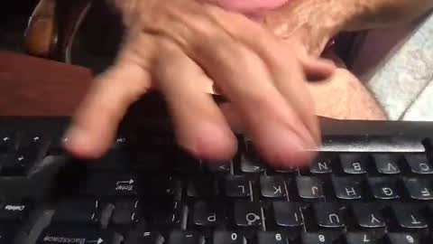 Snapshot of mythickness chatting on 10/20/25, 02:56 mythickness online show from 10/20/25, 02:56