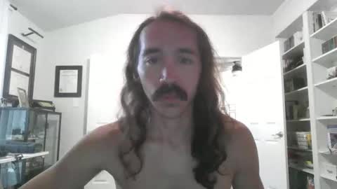 Snapshot of mythrowawayatx chatting on 11/16/25, 10:04 mythrowawayatx online show from 11/16/25, 10:04