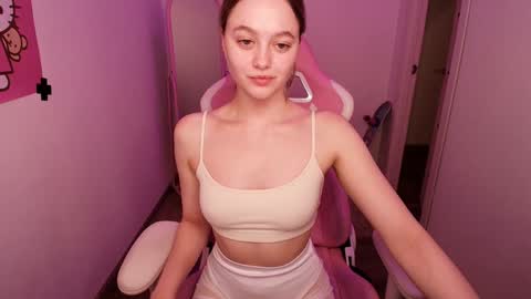 Snapshot of n0_nude chatting on 01/03/25, 06:46 Eva online show from 01/03/25, 06:46