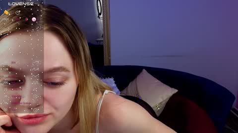 Snapshot of n0_nude chatting on 01/25/25, 12:16 Eva online show from 01/25/25, 12:16