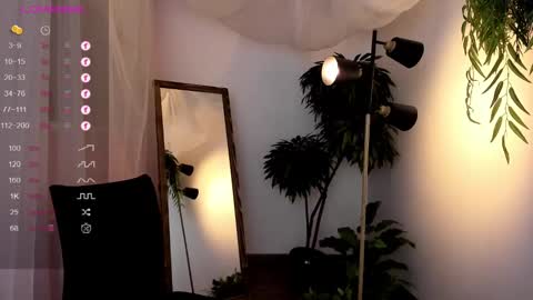 Snapshot of n0_nude chatting on 03/08/25, 03:02 Eva online show from 03/08/25, 03:02