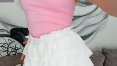 Snapshot of n0_nude chatting on 05/20/26, 04:51 Eva online show from 05/20/26, 04:51