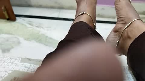 n298033 online show from 11/19/25, 03:12