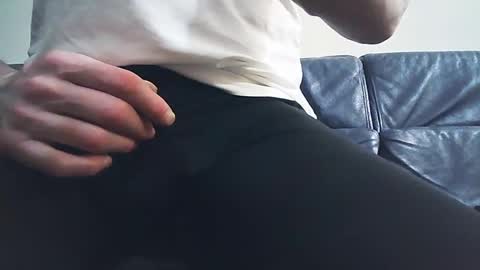 Snapshot of n3philim999 chatting on 02/20/25, 12:41 n3philim999 online show from 02/20/25, 12:41