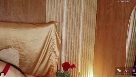 naamah_b online show from 07/21/26, 03:03