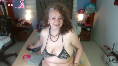 Snapshot of nadia_84 chatting on 04/28/26, 07:30 nadia_84 online show from 04/28/26, 07:30