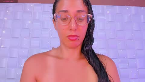 Snapshot of nadiajalil chatting on 06/11/26, 08:07 nadiajalil online show from 06/11/26, 08:07