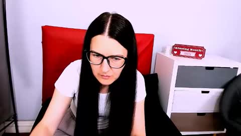 Snapshot of nadiatrue chatting on 06/06/26, 02:44 nadiatrue online show from 06/06/26, 02:44