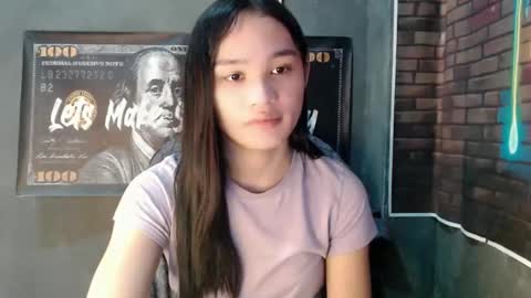 nadiestar online show from 05/12/26, 12:08