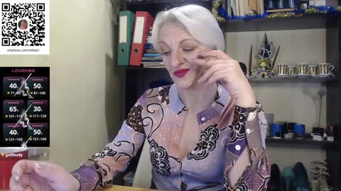 Nadin online show from 12/22/24, 03:55