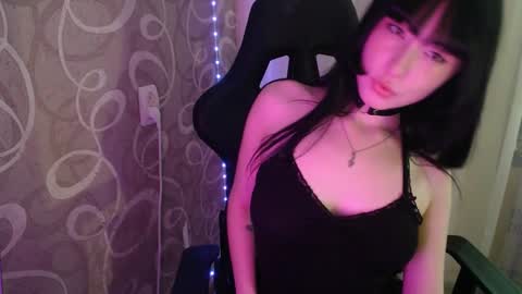 Snapshot of naemiblush chatting on 09/10/25, 08:14 Naemi online show from 09/10/25, 08:14