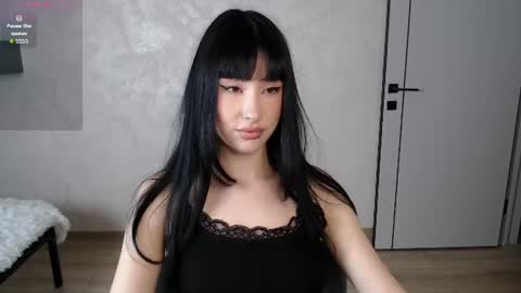 Naemi online show from 07/18/26, 01:59