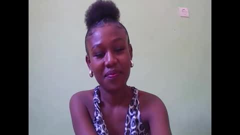 Snapshot of nah296652 chatting on 03/19/26, 07:23 nah296652 online show from 03/19/26, 07:23