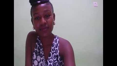 Snapshot of nah296652 chatting on 03/19/26, 07:29 nah296652 online show from 03/19/26, 07:29