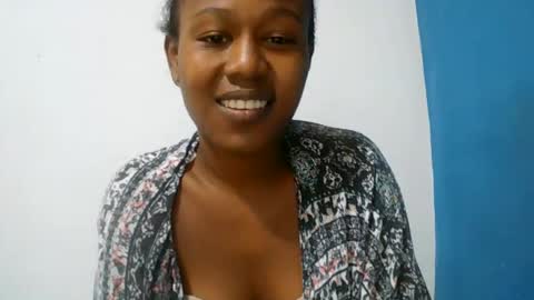 Snapshot of nah296652 chatting on 06/18/26, 09:19 nah296652 online show from 06/18/26, 09:19
