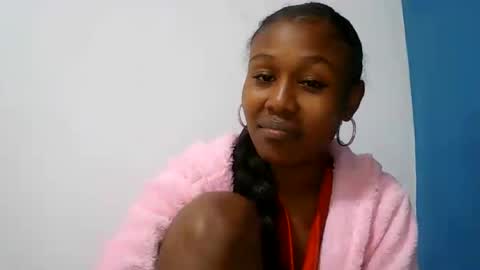 Snapshot of nah296652 chatting on 06/21/26, 06:32 nah296652 online show from 06/21/26, 06:32