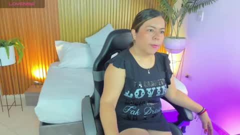 Snapshot of nahia_13 chatting on 05/02/26, 12:43 N A H I A online show from 05/02/26, 12:43