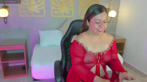 Snapshot of nahia_13 chatting on 05/21/26, 02:18 N A H I A online show from 05/21/26, 02:18