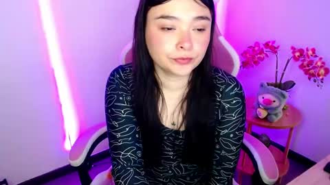  Nahia  online show from 05/16/26, 05:45