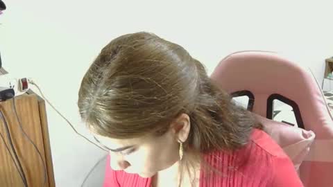 nahiarabiel online show from 04/08/26, 05:24