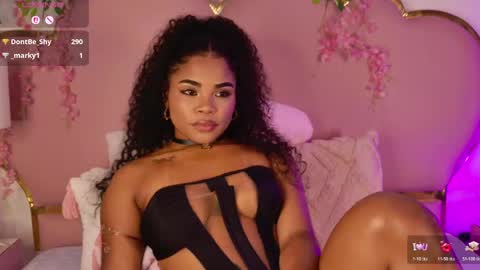 Snapshot of nahiarareina chatting on 04/30/26, 03:51 NahiaraReina online show from 04/30/26, 03:51