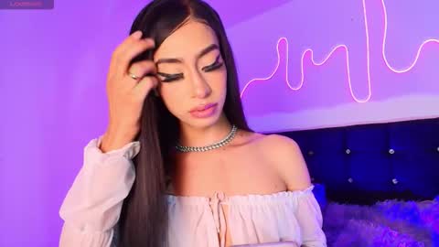 NahiaVictoria  online show from 03/09/26, 09:08