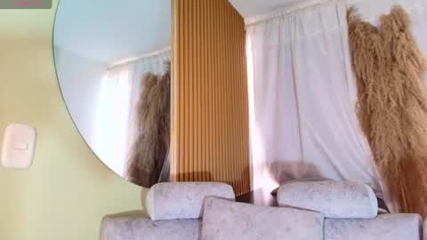 NahiaVictoria  online show from 07/01/26, 03:23