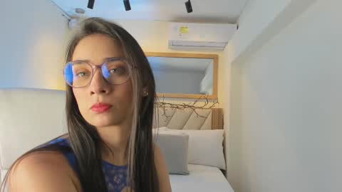 Nahimi online show from 03/19/26, 07:29