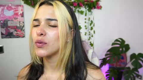 Naho  Sigueme en mis Redes Sociales Follow me on my social networks online show from 04/25/26, 01:19