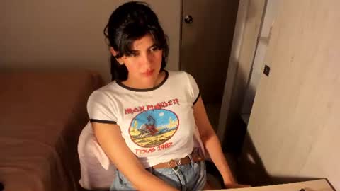 independent model online show from 07/07/26, 07:23