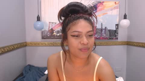 Snapshot of nahomi_tyler chatting on 12/19/24, 11:57 Nahomy online show from 12/19/24, 11:57