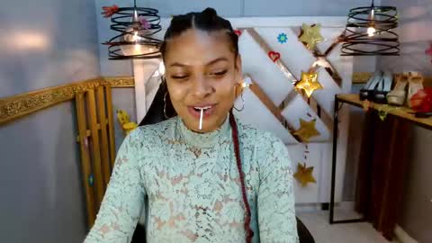 Snapshot of nahomi_tyler chatting on 09/12/25, 10:54 Nahomy online show from 09/12/25, 10:54