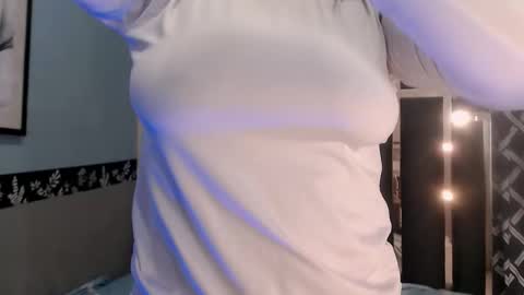 Snapshot of nahomi_tyler chatting on 10/05/25, 12:20 Nahomy online show from 10/05/25, 12:20