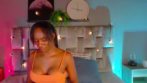  VICTORIA  online show from 10/08/25, 07:44