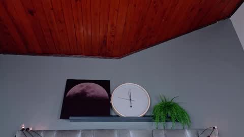  VICTORIA  online show from 01/10/26, 07:48