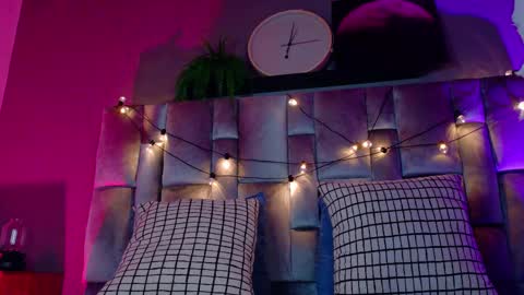  VICTORIA  online show from 03/21/26, 07:17